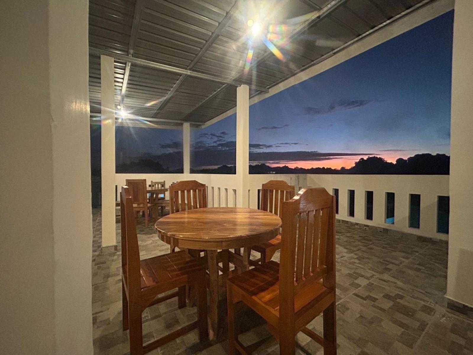 Four-G Home Stay & Komodo Tour Labuan Bajo Exterior foto