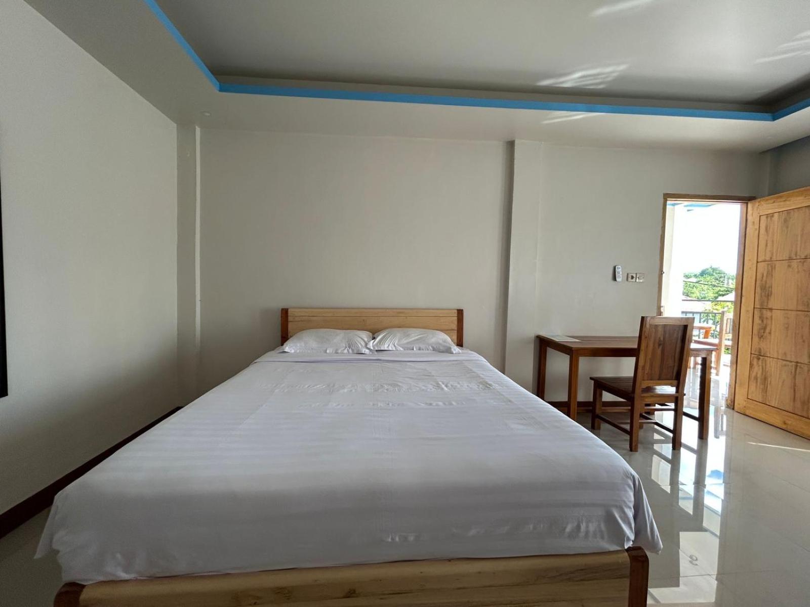 Four-G Home Stay & Komodo Tour Labuan Bajo Exterior foto