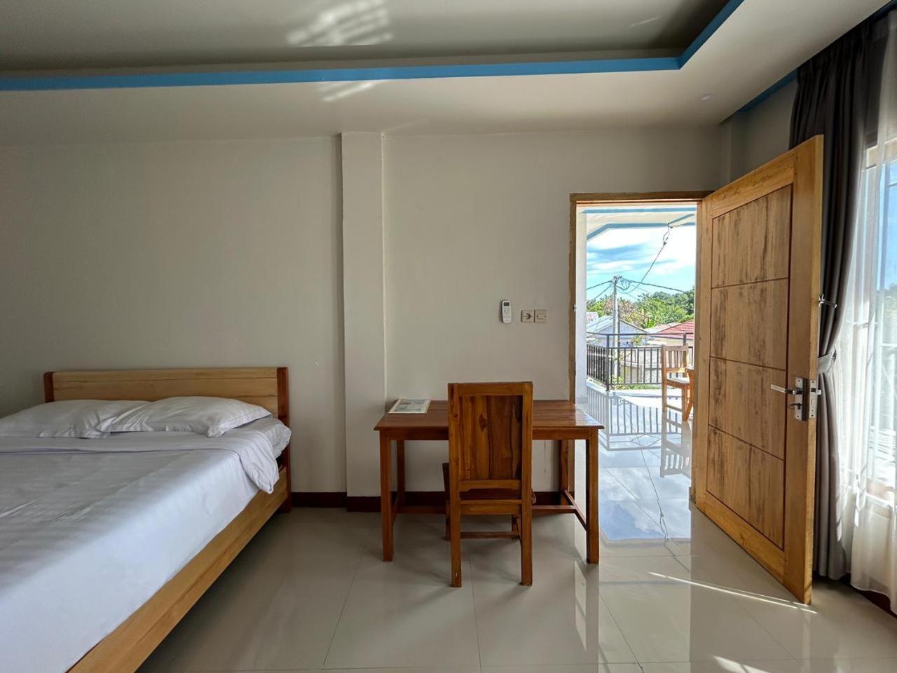 Four-G Home Stay & Komodo Tour Labuan Bajo Exterior foto