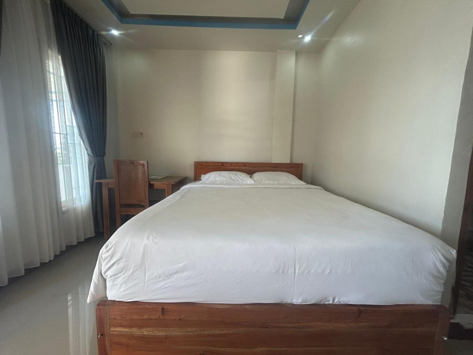 Four-G Home Stay & Komodo Tour Labuan Bajo Exterior foto